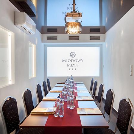 Hotel Miodowy Mlyn Opatow  Exterior photo